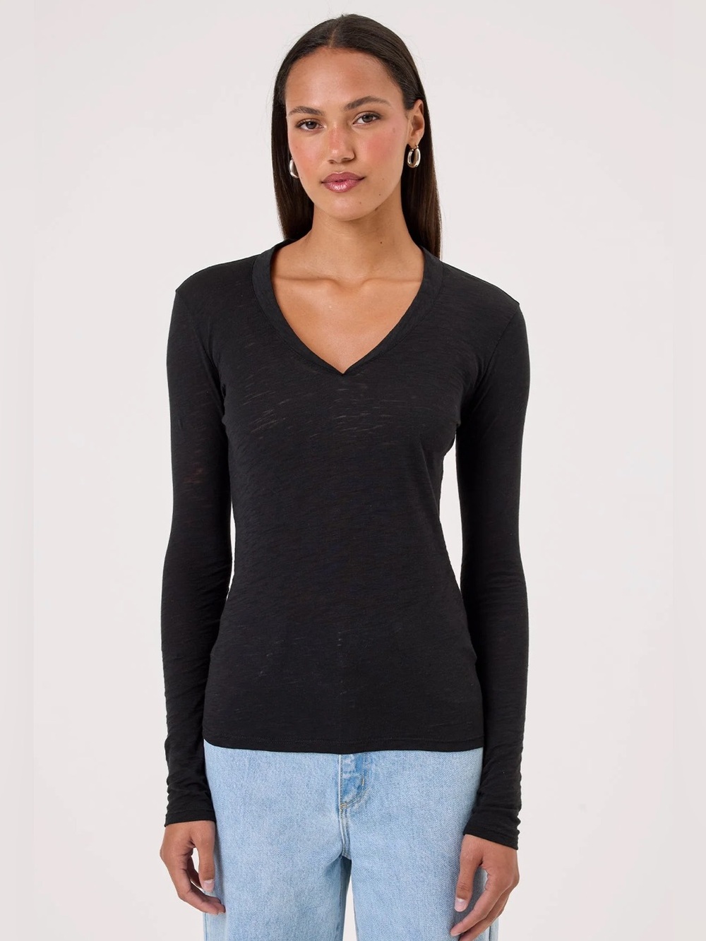 The Goldie Signature Slub Long Sleeve V Neck Black Tee